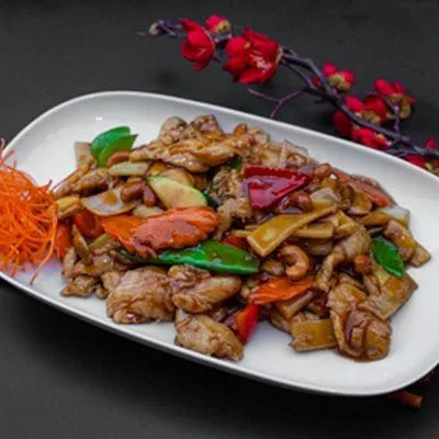 POULET SAUTÉ SAUCE PIQUANTE
