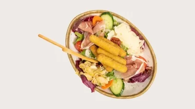 INSALATA ITALIANA AL PROSCIUTTO DI PARMA E MOZZARELLE IMPANATE