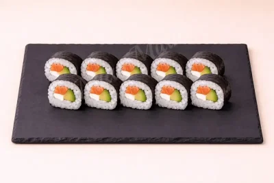 MAKI SAUMON AVOCAT CHEESE