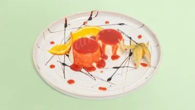 PANNA COTTA ET SON COULIS DE FRAMBOISE