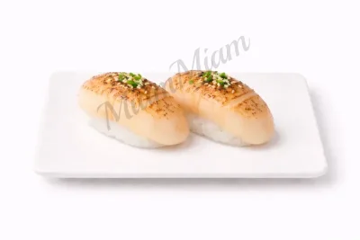 NIGIRI COQUILLE SAINT-JACQUES MI-CUITE
